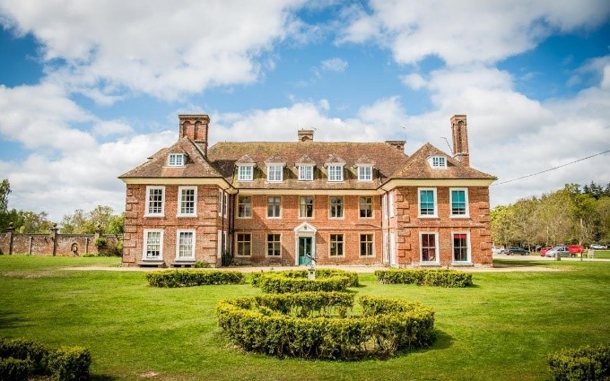 Moyles Court School