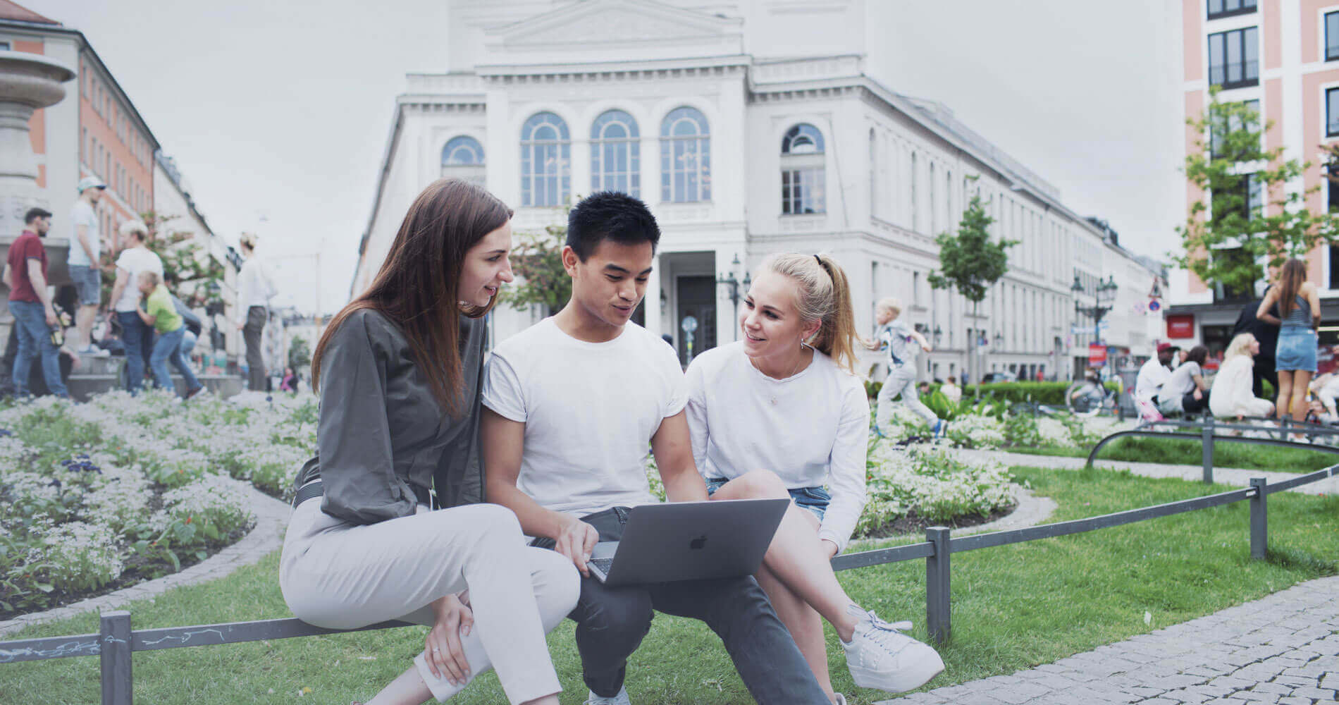 Munich Business School (MBS)