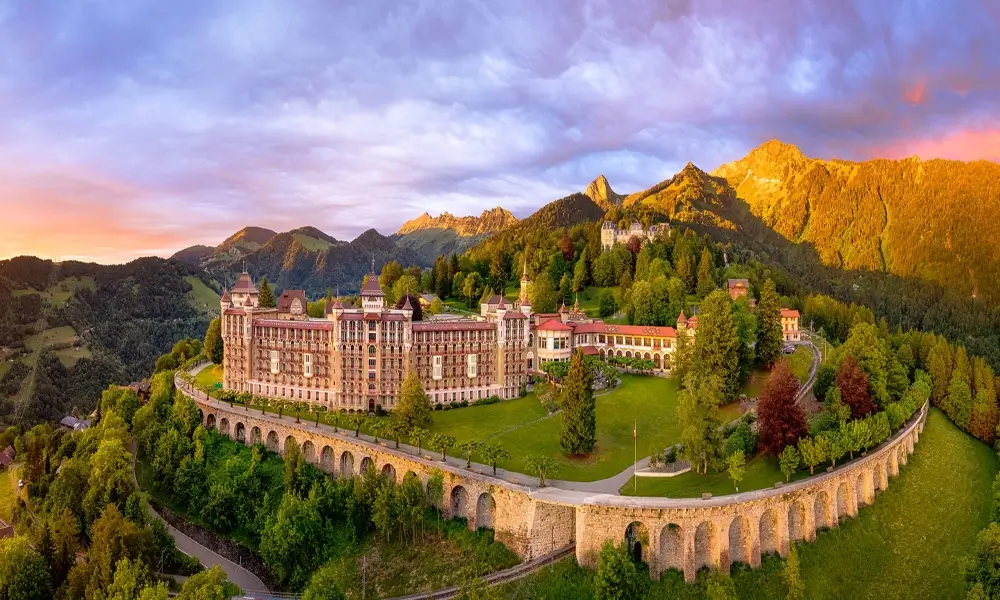 Swiss Hotel Management School (SHMS)