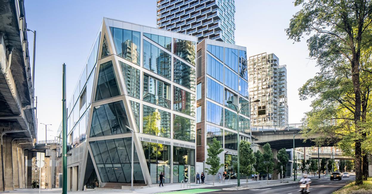 University Canada West (UCW)