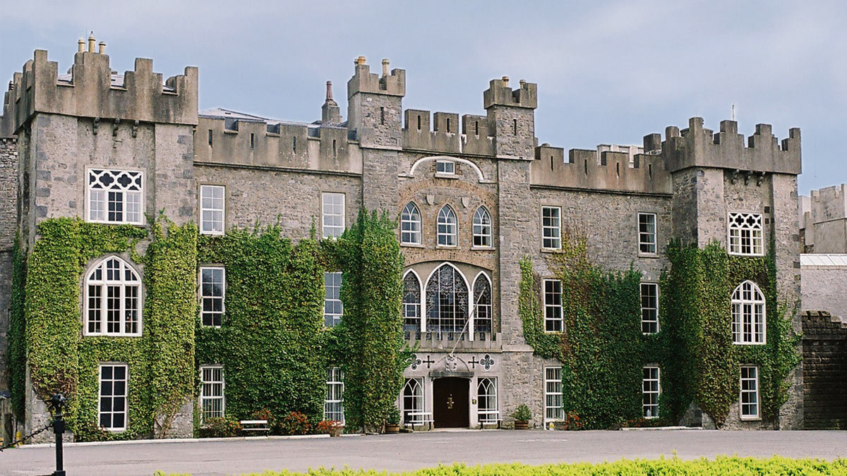 Clongowes Wood College