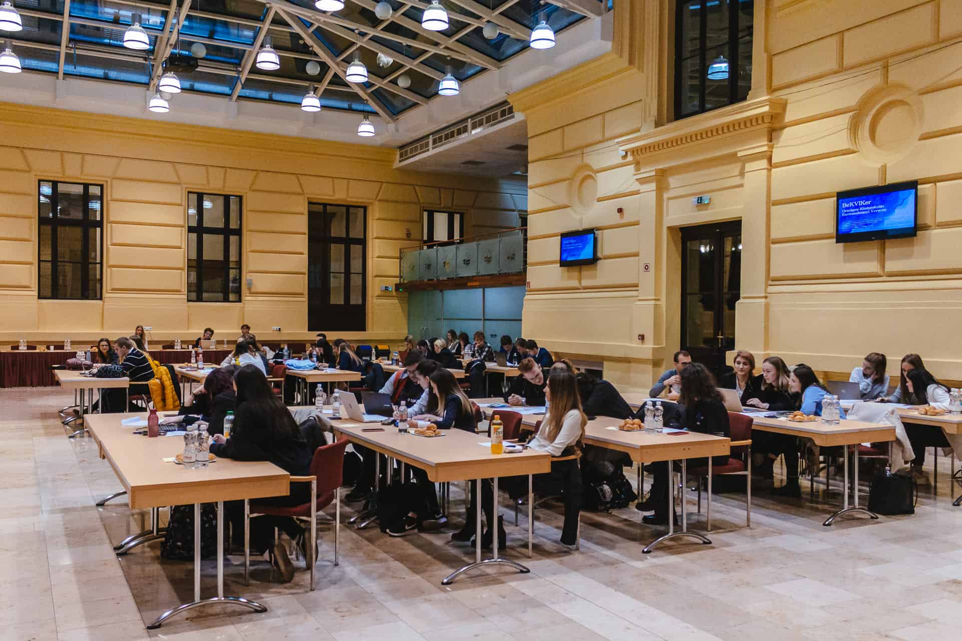 Budapest University of Economics and Business (BUEB)